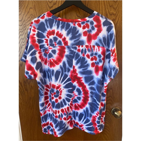Secret Treasures Tye Die T Shirt Size XL (16-18) Women Men Kids - Picture 2 of 3